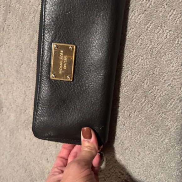 MICHAEL KORS WALLET - Picture 2 of 6